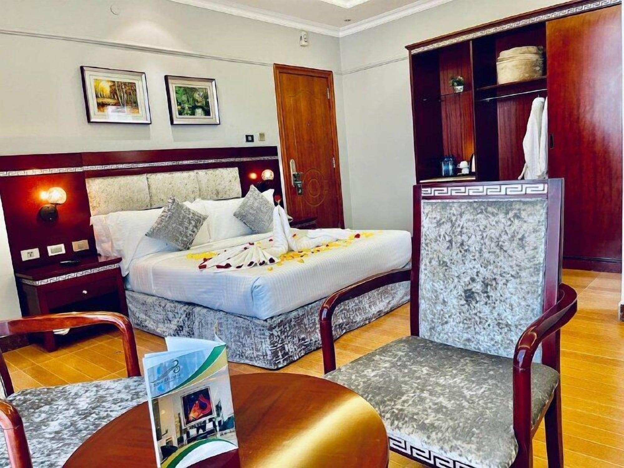 Cyan Hotel Addis Abeba Esterno foto