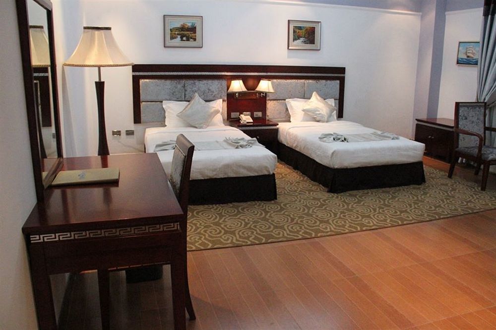 Cyan Hotel Addis Abeba Esterno foto