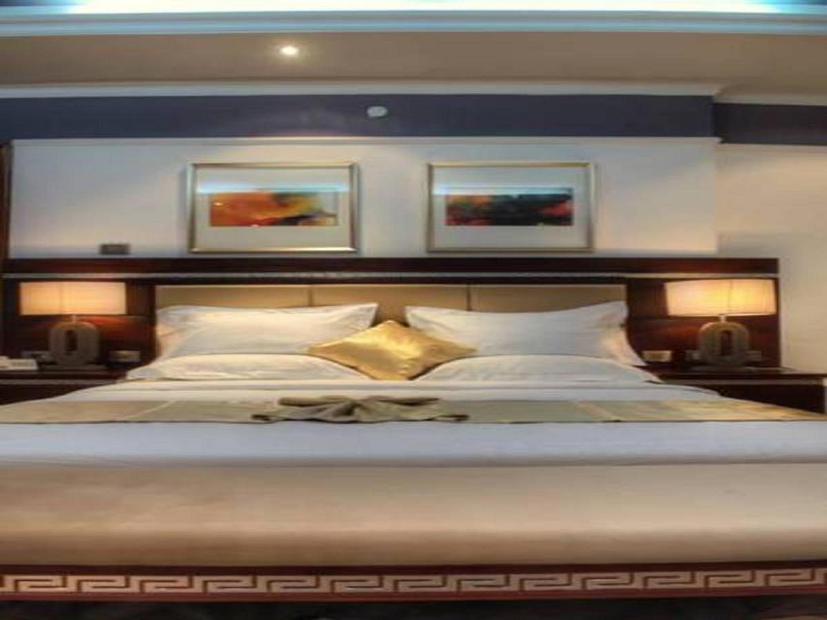 Cyan Hotel Addis Abeba Esterno foto