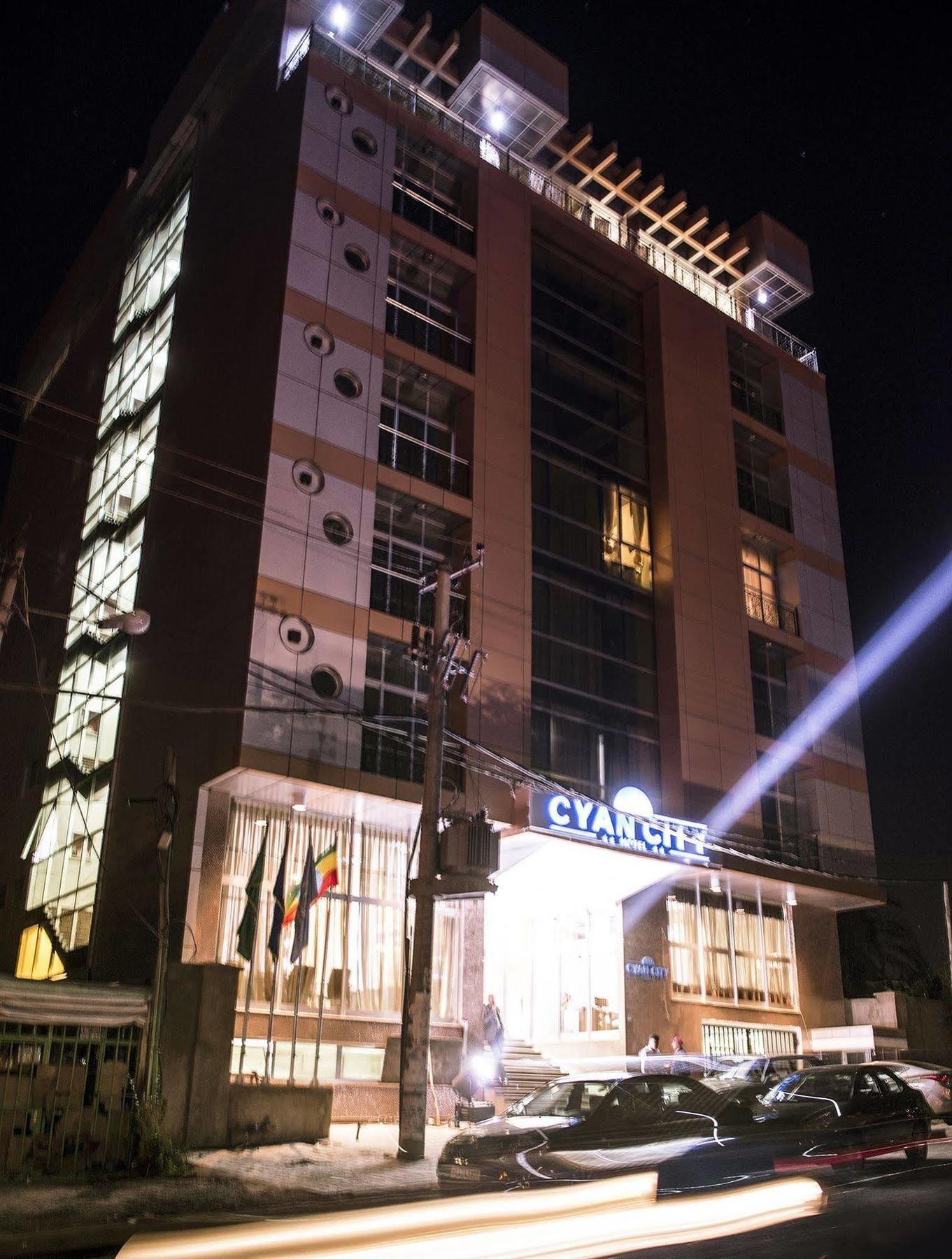 Cyan Hotel Addis Abeba Esterno foto