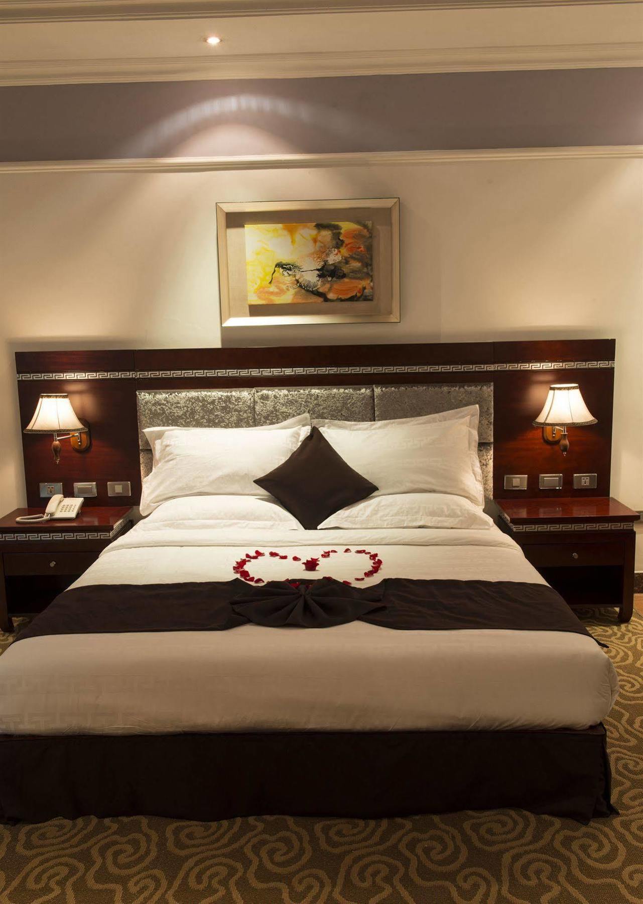 Cyan Hotel Addis Abeba Esterno foto